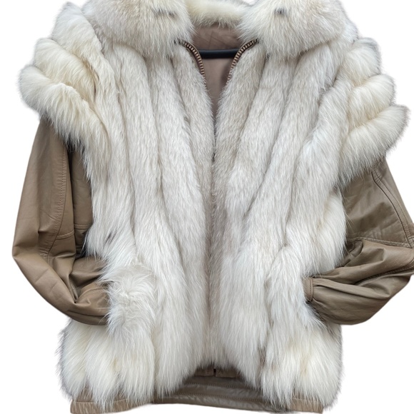 White Fox fur bomber jacket with convertible leather sleeves ! Mint storage cond - Picture 3 of 7